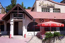 chisinau moldova restaurant surpriza