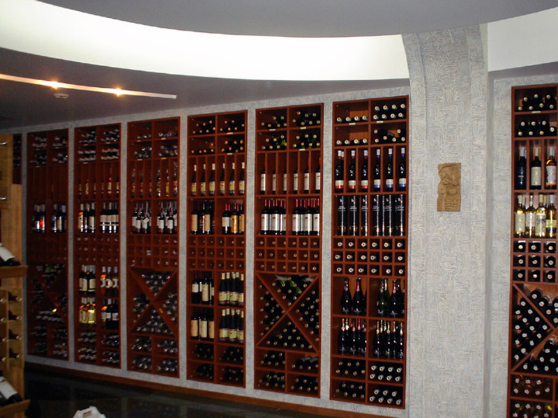 chisinau moldova restaurant casa vinului